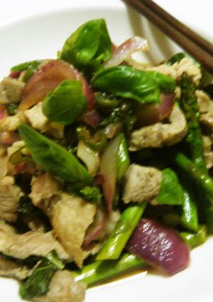 おうち de タイ飯 チリ・バジルポーク-レシピのメイン写真