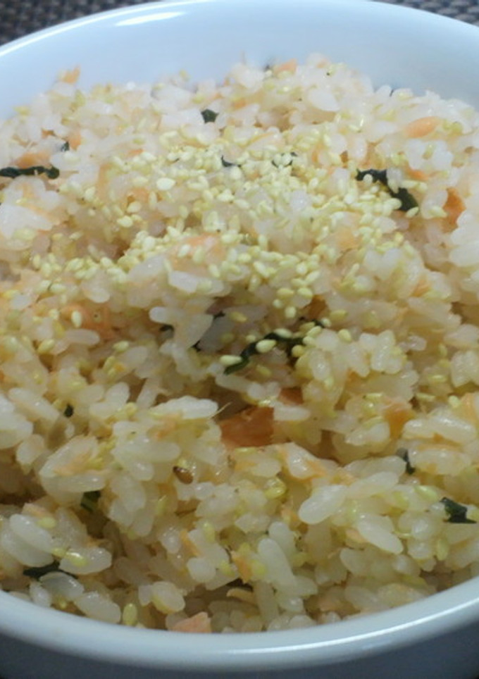 鮭と青じそと白ゴマの混ぜご飯-レシピのメイン写真