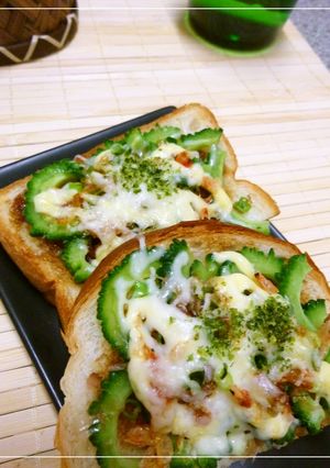 ゴーヤのお好み焼き風味のトースト-レシピのメイン写真