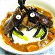 デコカレー☆虫の王様はどっち?