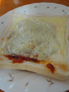 簡単朝ご飯☆ミートソースパン-レシピのメイン写真