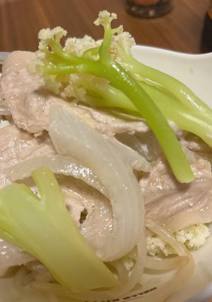 豚ロースとカリフローレの蒸し料理-レシピのメイン写真
