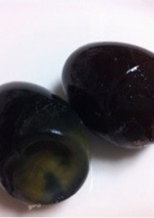 手の汚れない皮蛋(ピータン)の殻のむき方-レシピのメイン写真