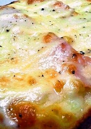 チーズ増量！ベーコーンマヨのピザトースト-レシピのメイン写真