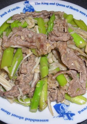 10分で！牛肉とアスパラのにんにく炒め♪-レシピのメイン写真