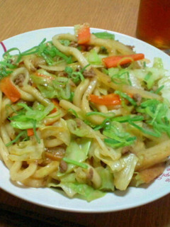 おいしぃ〜!カレー味の焼きうどん-レシピのメイン写真
