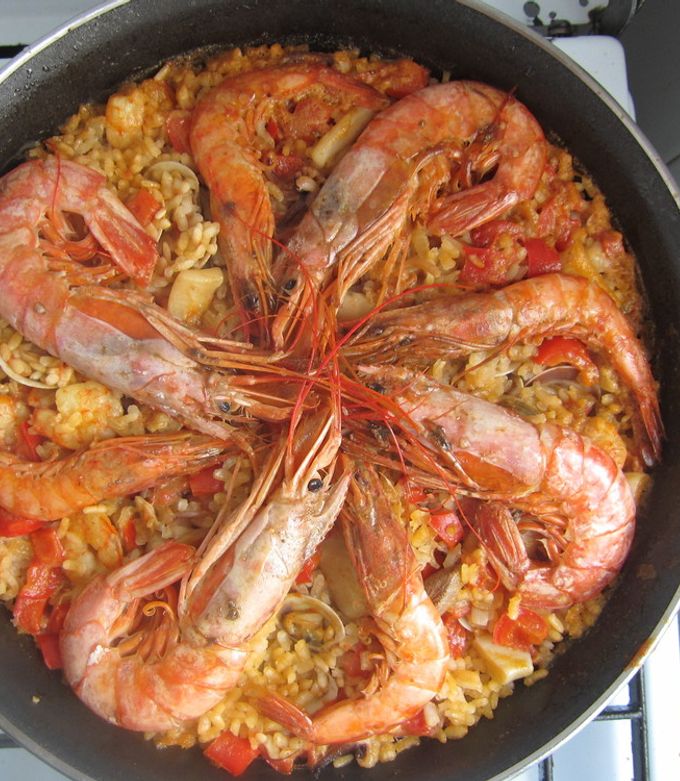 赤のパエリア by Bellota 【クックパッド】 簡単おいしいみんなの