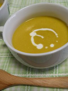豆乳で作る【かぼちゃスープ】-レシピのメイン写真