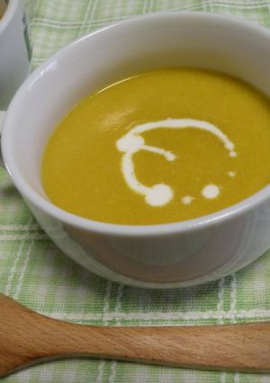 豆乳で作る【かぼちゃスープ】-レシピのメイン写真