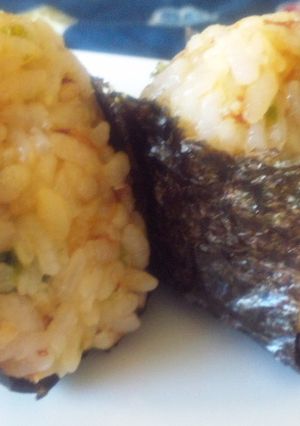 あおさ海苔とおかかのおにぎり♪-レシピのメイン写真