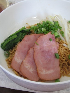 チキンラーメンからの~~タイ風和えそば-レシピのメイン写真