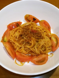 簡単ミートソースのトマト和えパスタ-レシピのメイン写真