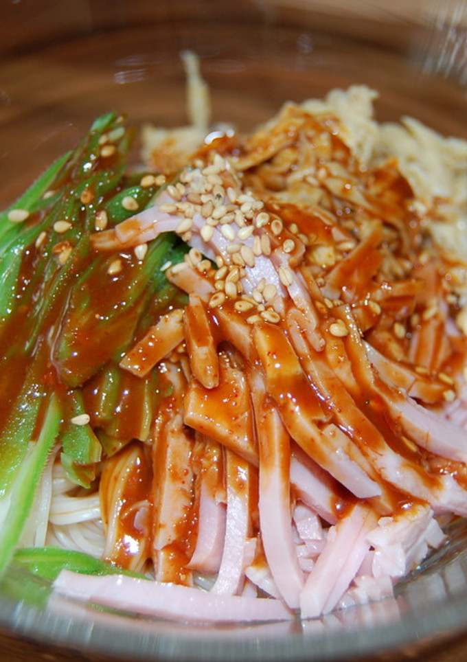 赤みそたれのちょっとピリ辛そうめん-レシピのメイン写真
