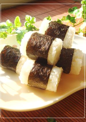 美味しい一口サイズ❤粉チーズおにぎり-レシピのメイン写真