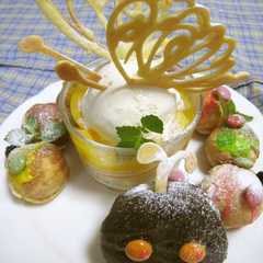 รูปของ 夏の思い出パンケーキ～芋虫とチョウチョ～