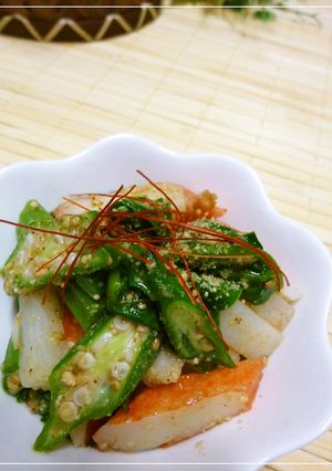 ツルムラサキと長芋の梅風味胡麻和え-レシピのメイン写真