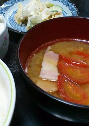 夏にぴったり★トマトの味噌スープ-レシピのメイン写真