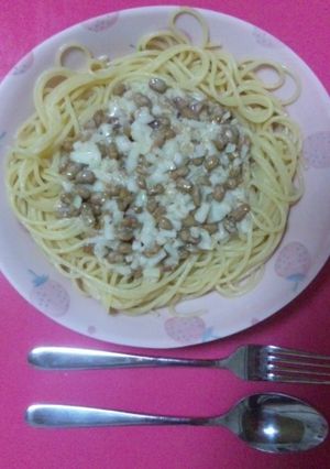 辛くない♪梅と玉ねぎの納豆パスタ-レシピのメイン写真