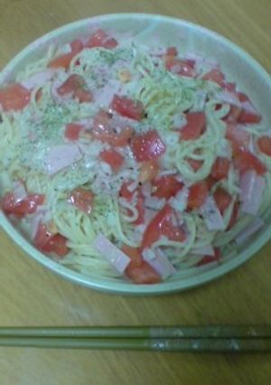 夏に！ハムとトマトと玉ねぎの冷やしパスタ-レシピのメイン写真