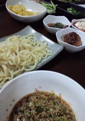お蕎麦をこれに♪ラーメンの麺を麺つゆで☆-レシピのメイン写真
