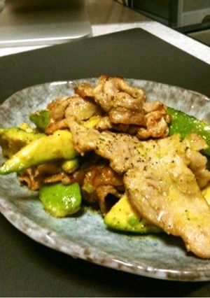 豚肉とアボカドのマヨ醤油炒め-レシピのメイン写真