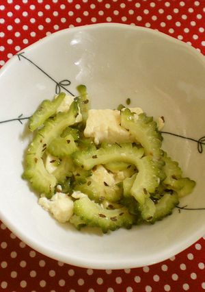 ゴーヤとお豆腐の塩炒めバジル風味-レシピのメイン写真