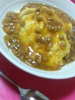 まさかのコラボ!?納豆あんかけオムライス-レシピのメイン写真