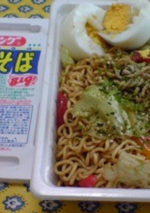 簡単・時短！野菜たっぷりカップ焼きそば-レシピのメイン写真