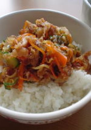 (￣(∞)￣) ブ～サラ丼-レシピのメイン写真