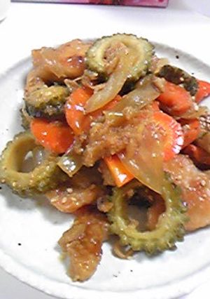 ジンジャー甘酢炒め☆鶏肉とゴーヤ彩り野菜-レシピのメイン写真