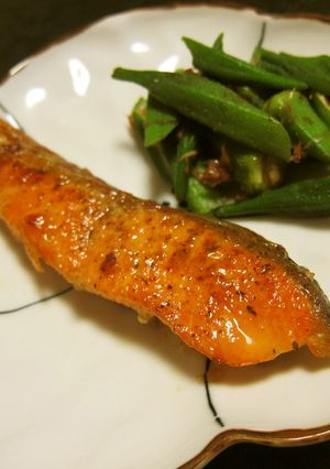 ご飯すすむ!!秋鮭のレモン照り焼き-レシピのメイン写真