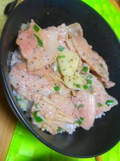 スタミナ*ネギ塩豚丼-レシピのメイン写真