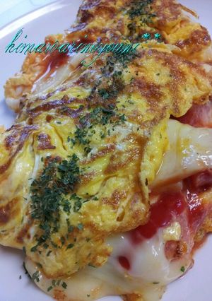 トマトとチーズのオムレツ簡単♪朝-レシピのメイン写真