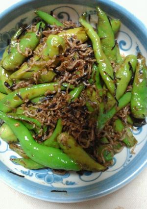 塩昆布で簡単一品☆万願寺唐辛子じゃこ炒め-レシピのメイン写真