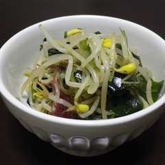 รูปของ 豆もやしと海藻のナムル