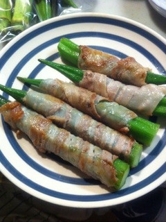 巻いて焼くだけ☆オクラの豚バラ巻き-レシピのメイン写真