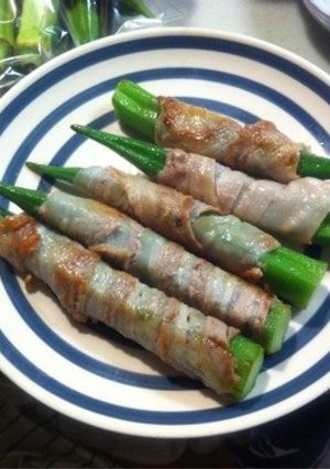 巻いて焼くだけ☆オクラの豚バラ巻き-レシピのメイン写真