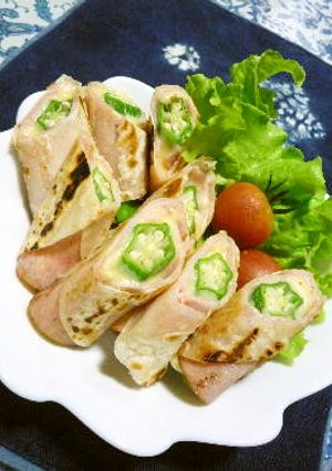 オクラ＆チーズ＆ハムのくるくる餃子-レシピのメイン写真