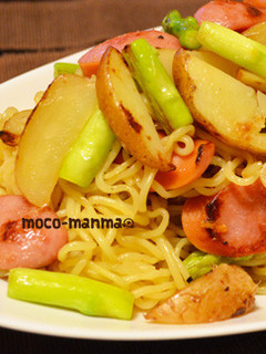 野菜たっぷり♪コンソメバター焼きそば-レシピのメイン写真