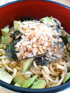 和風冷やしアボカドうどん-レシピのメイン写真