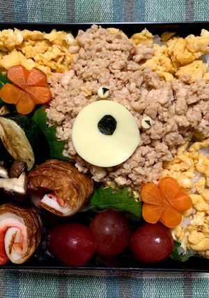 10/7ﾖｯﾁｬﾝ☆くまさんそぼろお弁当-レシピのメイン写真