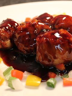 豚薄切り肉で♡柔らか♪肉団子♪黒酢の酢豚-レシピのメイン写真