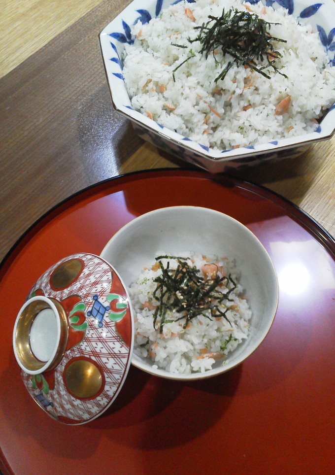 簡単節約♪御馳走鮭ちらし寿司-レシピのメイン写真