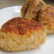 味噌とかつお節で☆ゴマゴマ焼きおにぎり☆