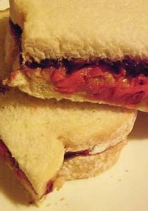 ピーナツバターとジャムとにんじんサンド-レシピのメイン写真