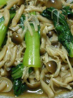 たくさん きのこのチンゲン菜炒め-レシピのメイン写真