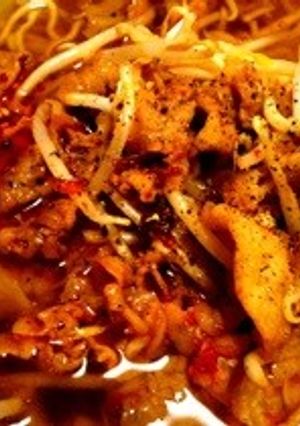 （辛）豚肉ともやしのピリ辛ラーメン！-レシピのメイン写真