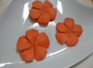 人参の飾り切り　ねじり梅　(型不要)-レシピのメイン写真