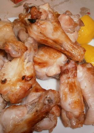 カリカリの皮がやみつき鶏手羽肉の塩レモン-レシピのメイン写真