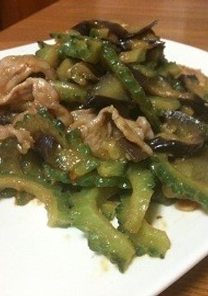 茄子とゴーヤ❤豚肉の甘辛味噌炒め-レシピのメイン写真